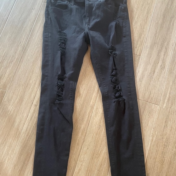 Express Black distressed size 6 Jean Wore once - Picture 1 of 1